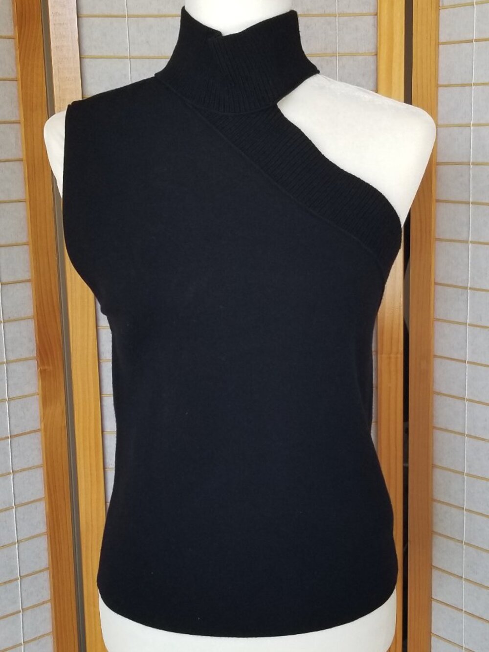 Alice + Olivia Kiki Multi-Stitch Cutout Black Tank Top One-Shoulder Mock Neck XL
